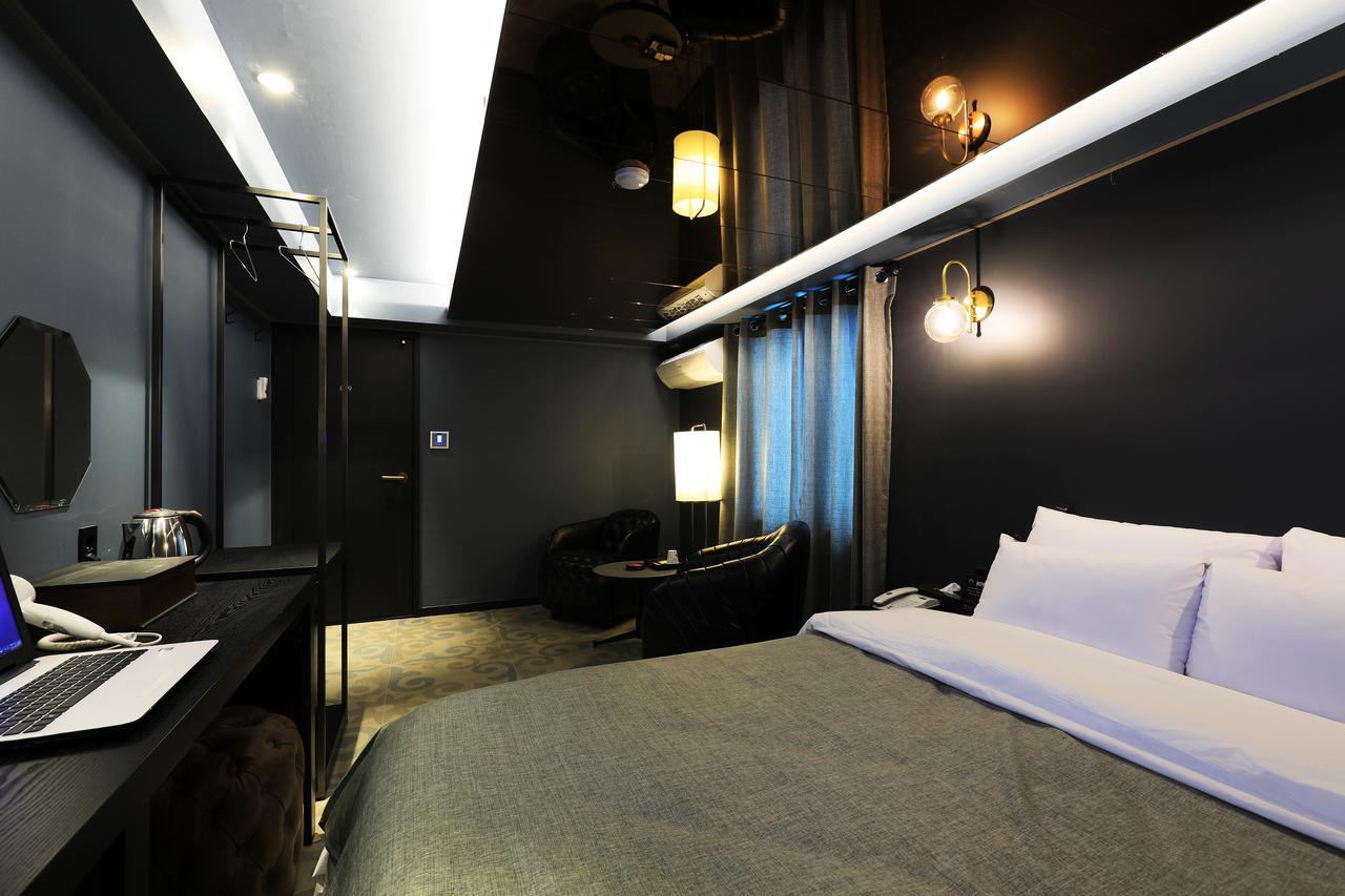 Rainbow Hotel Yongsan Seoul Exterior foto