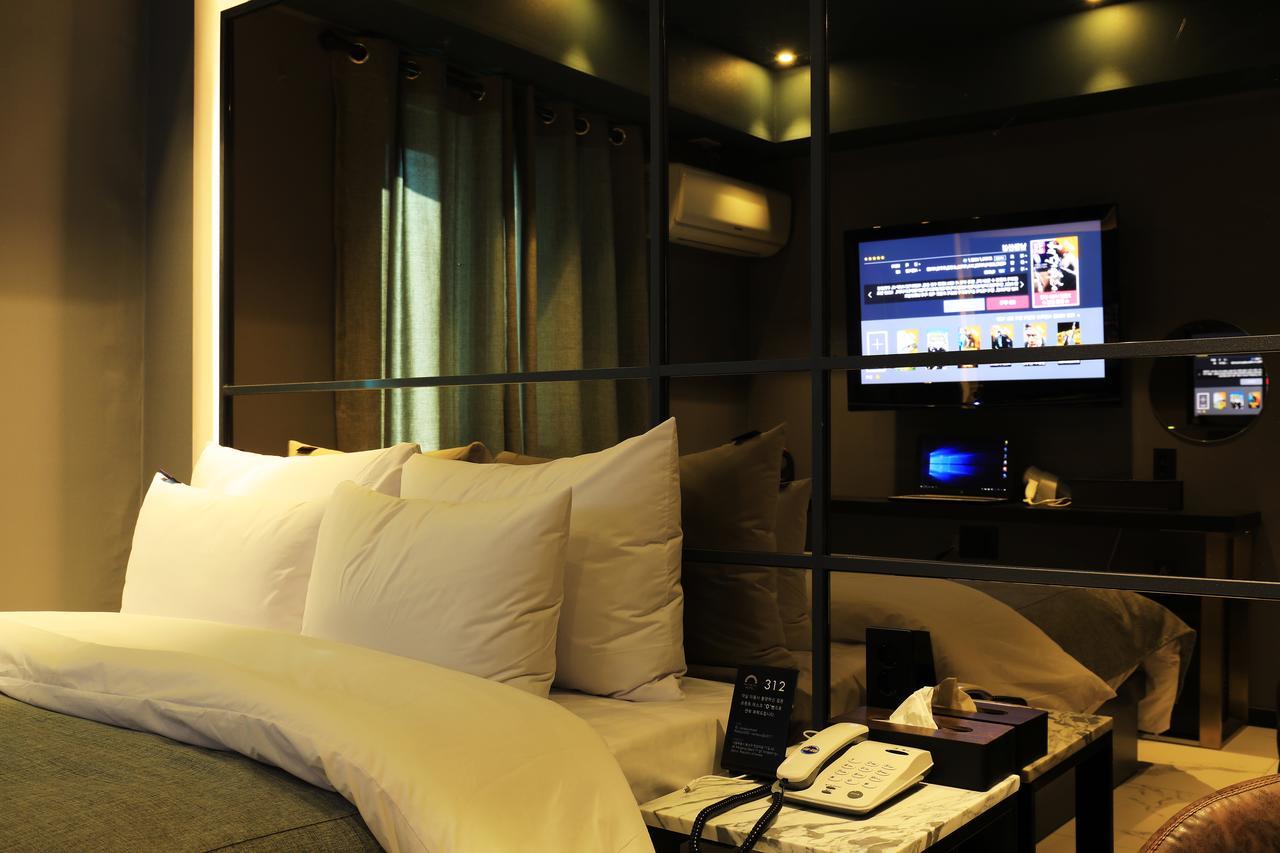 Rainbow Hotel Yongsan Seoul Exterior foto