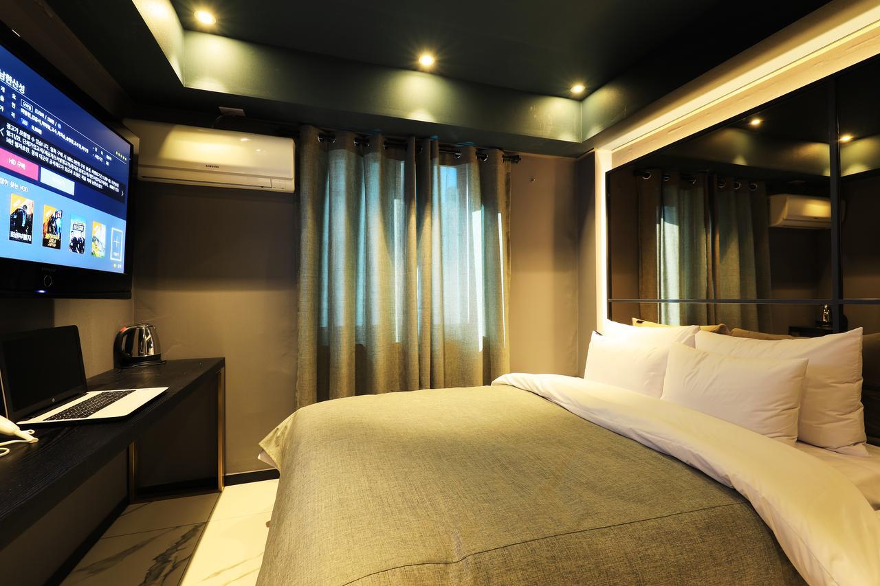 Rainbow Hotel Yongsan Seoul Exterior foto